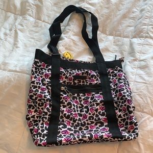 Cheetah heart print bag 👛